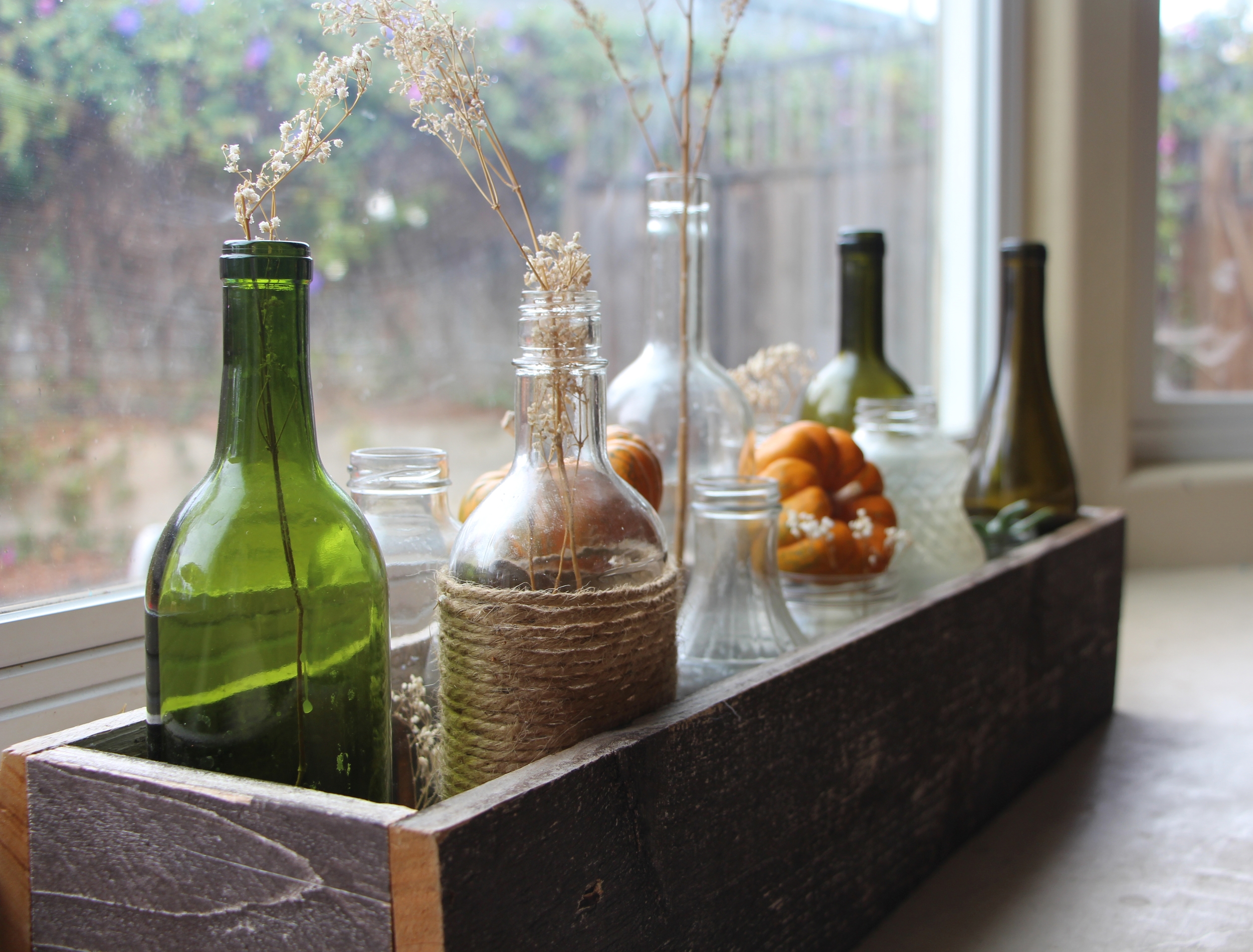 DIY Burlap Bunting via Needles + Leaves :: Thanksgiving Decorations :: Succulents :: Home Decor